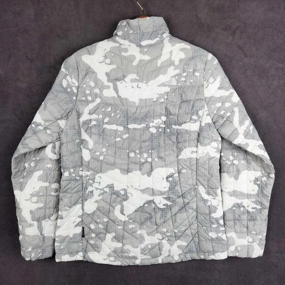 The North Face ThermoBall Trekker Jacket Women Large‎ Camo Apex Audiology Logo